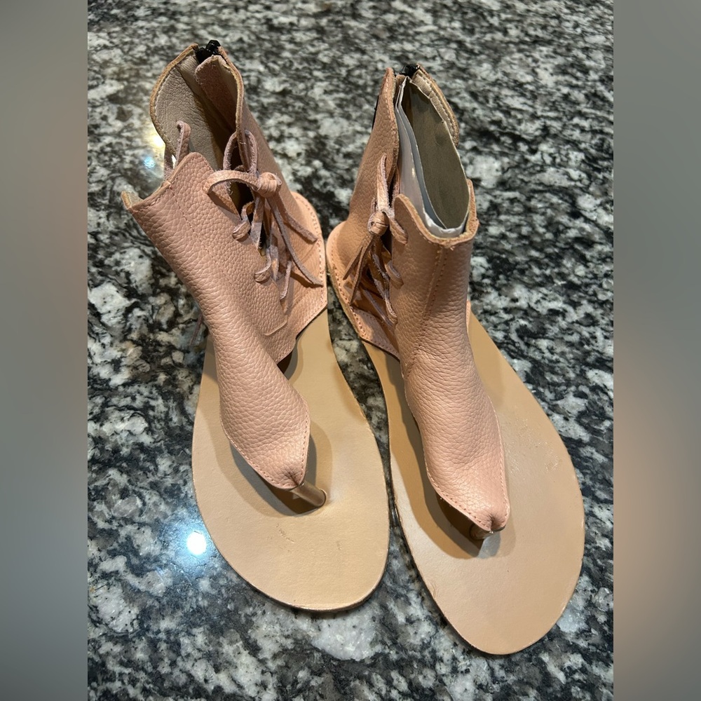Monkey Feet Pink Leather Zip Up Thong Flip Flop Sandals Sz 38 7/8